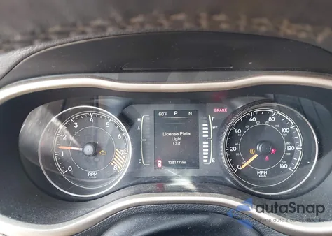 2015 Jeep Cherokee Latitude из США, поврежденный, VIN 1C4PJMCS1FW513909